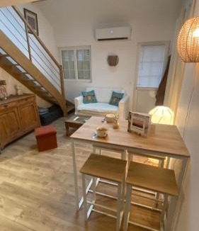 Falaise House | La petite maison
