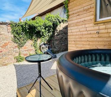 Loeuilly House | La petite maison