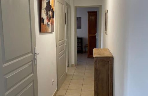 Les Echets House | La Petite Maison