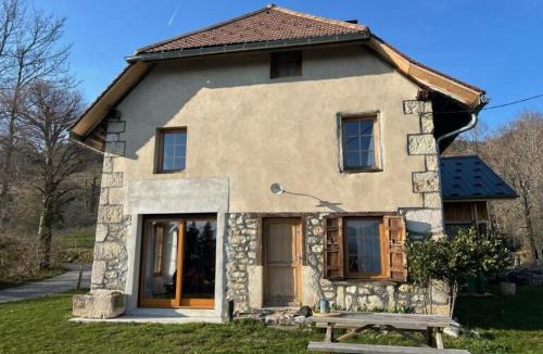 Saint-Christophe-la-Grotte House | La petite maison