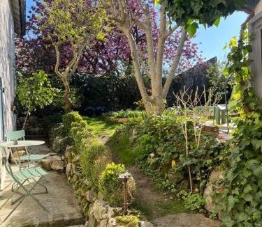 Survilliers House | La Petite Maison