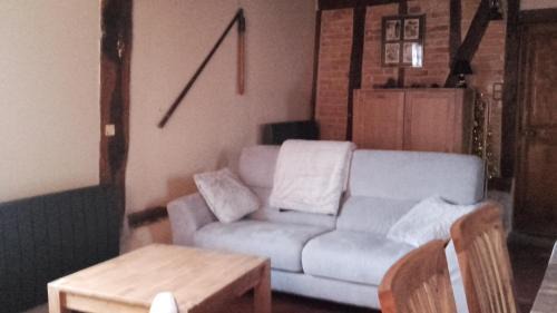 Theillay House | La Petite Maison