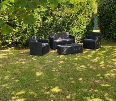 (le) Mesnil Hue House | La Petite Maison - No 4 La Relierie