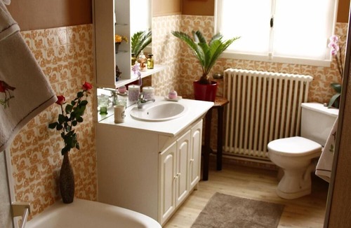 Meillac Bed & Breakfast | La Petite Maison près de l'Eglise