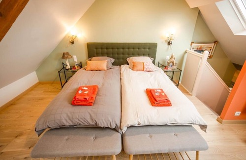 Meillac Bed & Breakfast | La Petite Maison près de l'Eglise