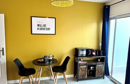 Libourne Apartment | La Petite Majorelle