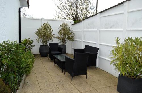 Luc-sur-Mer House | La petite Marie-B, terrasse, plages à 250m