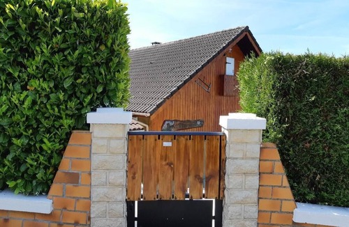 Saint-Beron House | LA PETITE MARMOTTE - SAINT BERON