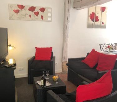 Louviers House | La petite Normande en ville