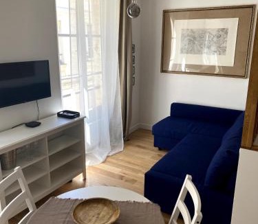 Notre-Dame Apartment | La Petite Paroisse Classé 3 étoiles Elégant & Proche Marché