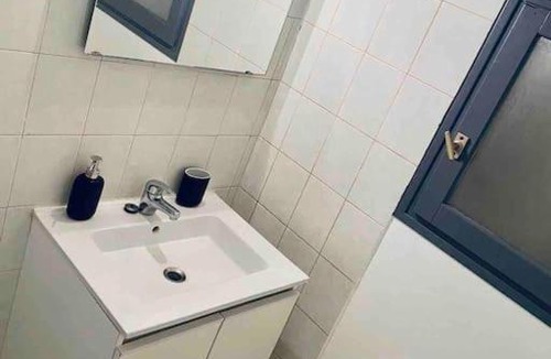 Vaux-sur-Seine Apartment | La Petite Planque