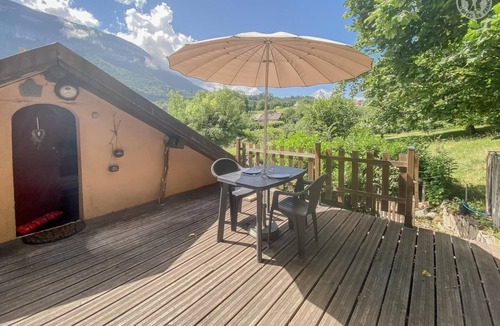 Lepin-le-Lac House | LA PETITE PORTE - LEPIN LE LAC