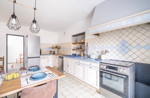 Cornillon House | La Petite Provençale - Proche sentiers