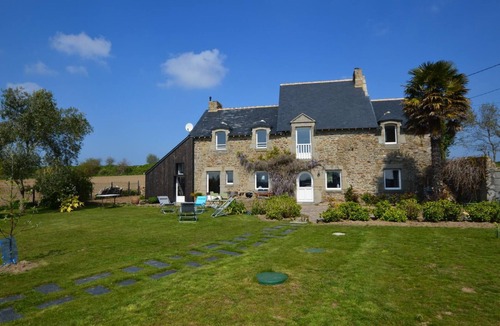 Chateau-Malo House | La Petite Salmonais - SAINT MALO