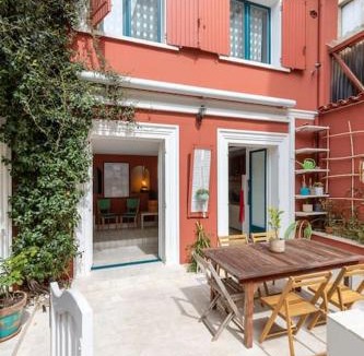 Les Chutes Lavie House | La petite Toscane de Marseille