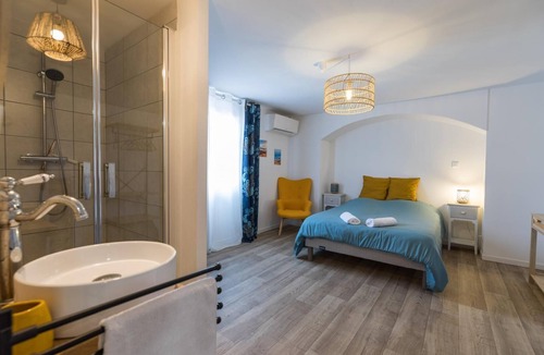 Herm House | La Petite Villa Paul