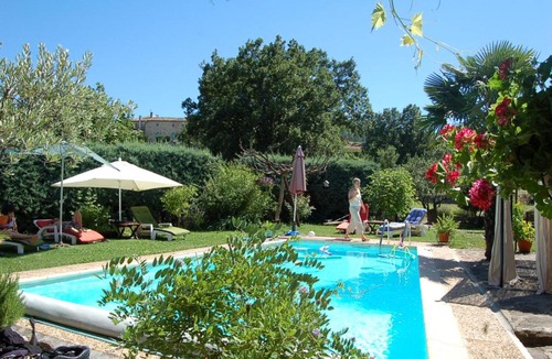 Courry Bed & Breakfast | La picholine chambre paons