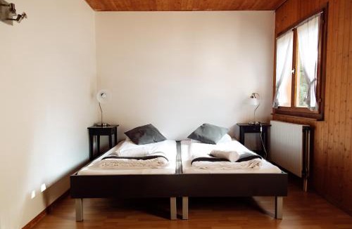 Moleson House | La Pierre à Catillon