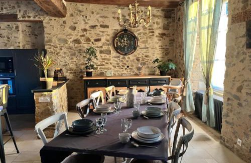 Saint-Denis-d'Anjou House | La Pierre du Bonheur Maison de village de 2 à 8 personnes