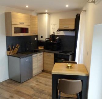 Tartas Apartment | La Pierre n°6 Grand studio avec CLIM