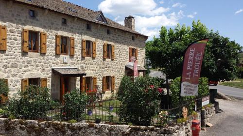 Chateauneuf-de-Randon Bed & Breakfast | La Pierre Trouée Chambre d'Hôtes