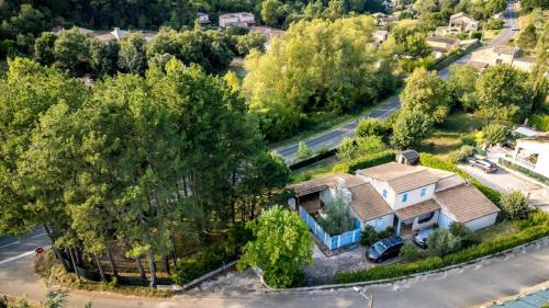 Salavas House | La Pinède