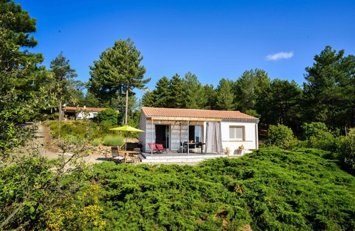 Babeau-Bouldoux House | La Pineda, with lovely views over the vineyards of St Chinian