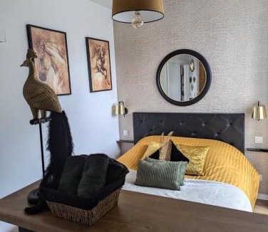 Le Hommet-d'Arthenay Apartment | la Pléiade