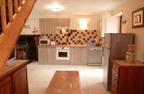 La Celle-en-Morvan House | La Place - CELLE-EN-MORVAN (LA)