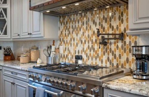 Central Business District House | La Place - Exquisite Convenience