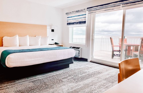 Fort Frances Hotel | La Place Rendez-Vous
