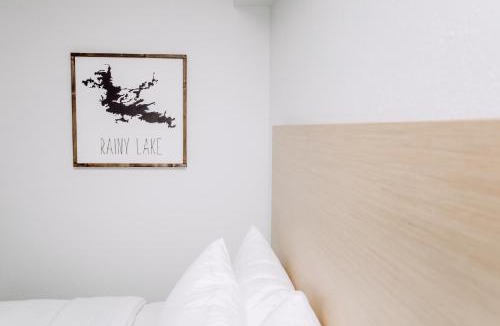 Fort Frances Hotel | La Place Rendez-Vous Hotel
