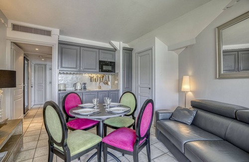 Duingt Apartment | La plage privée du lac