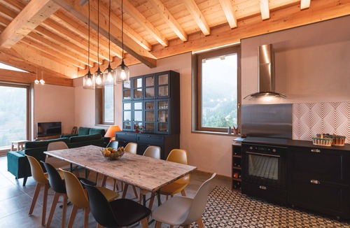 La Roche Ski Chalet | La Plagne-Tarentaise: Chalet Mériers