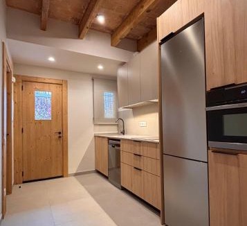 Avia Apartment | La Plana allotjament rural