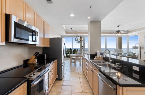 Ono Island Condo | La Playa 202- Spacious Gulf Front Balcony!