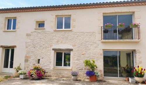 Mailhoc House | La Plume Blanche gîte avec piscine proche d'Albi