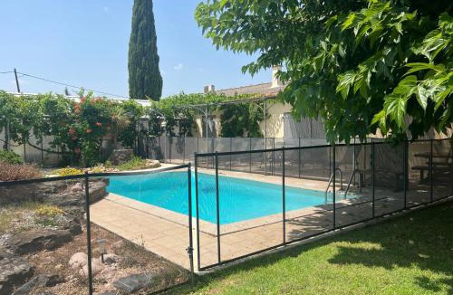 Sernhac Villa | La Poema