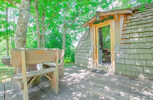 Chennegy House | La Pom de Pin - Chennegy