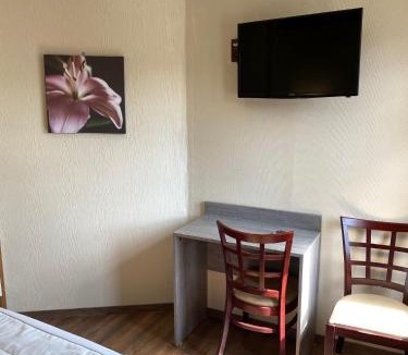 Senonches Hotel | La Pomme de Pin