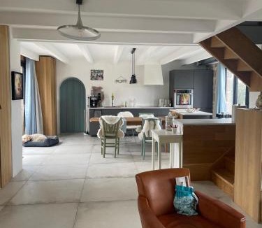 Saint-Bonnet-de-Joux Villa | La Popinette