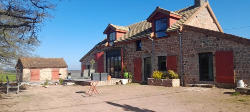 Saint-Bonnet-de-Joux Bed & Breakfast | La Popinette Chambre d'hôte