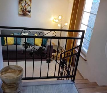 Saint-Nicolas-de-la-Grave Bed & Breakfast | La porte chamarrée.