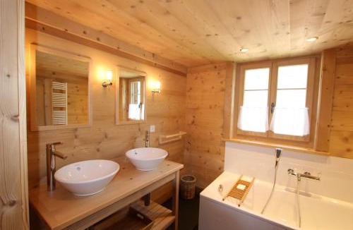 Rossiniere Apartment | La Portaz