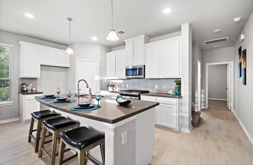 La Porte House | La Porte beach home spacious 3 bedrooms3 bathrooms ,few steps from sylvan beach