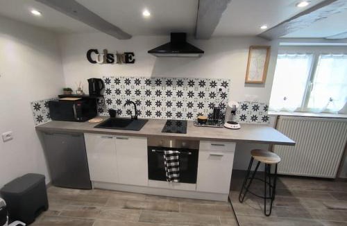 Neuville-de-Poitou Apartment | La porte Bleue