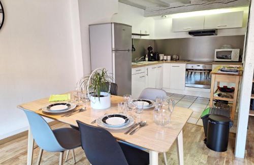 Montluel Apartment | La Porte de la Dombes - centre ville - 50m2 - classé 3 étoiles