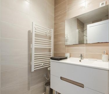 Moret-sur-Loing Apartment | La porte de Moret