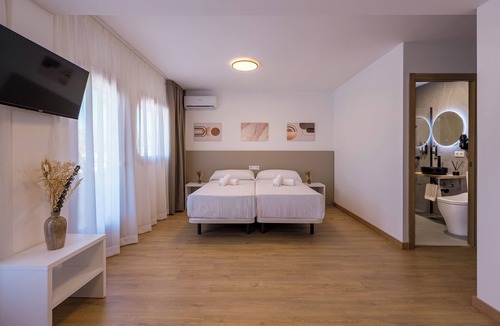 L'Alfas del Pi Bed & Breakfast | La posada boutique rooms