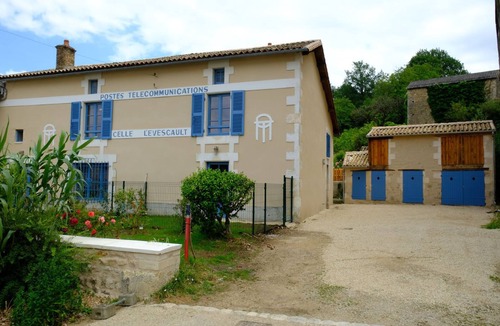 Celle-Levescault House | La Poste Restante - Celle Levescault